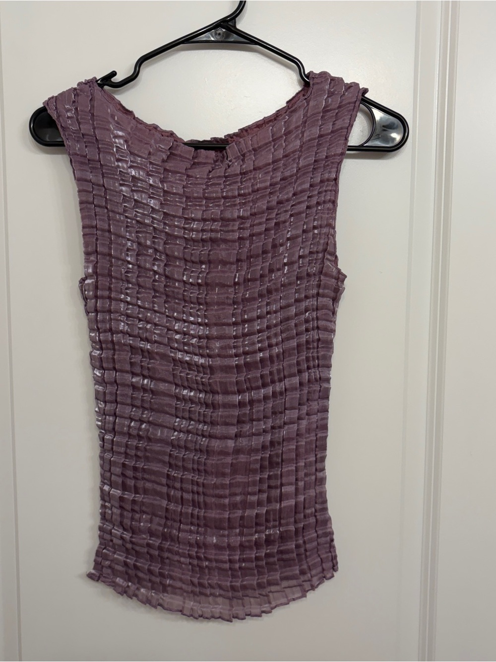 Vintage City Triangles Mauve Textured Sleeveless Tank